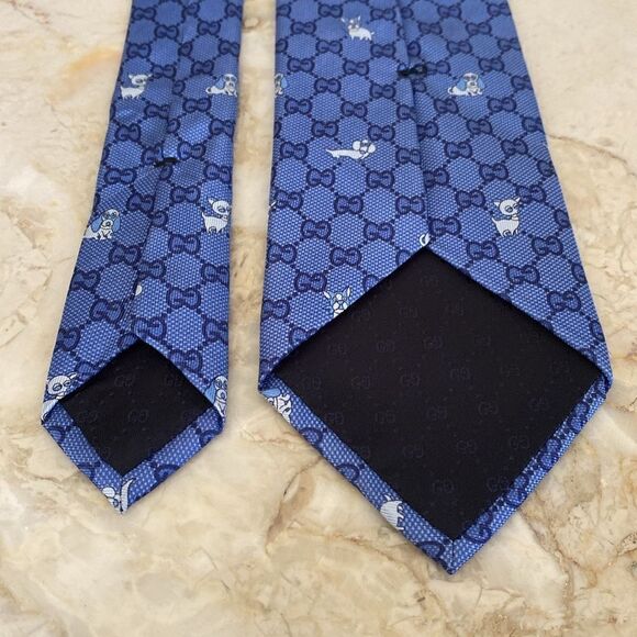 GUCCI Interlocking GG Dog Pattern Blue/Navy 100% Silk Tie - Picture 10 of 14